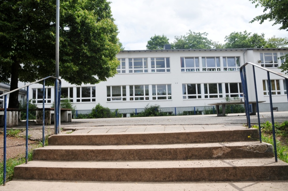 Das Gebäude der Grundschule Bübingen in Bübingen