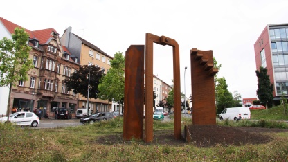 Verkehrskreisel Burbacher Stern in der Hochstraße