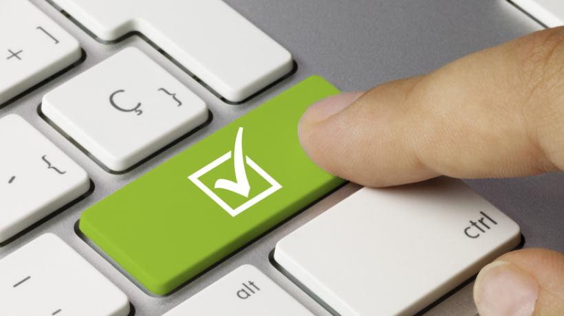 Tastatur mit grünem Symbol (Foto: Momius_Fotolia.com)