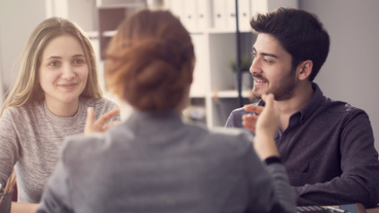 Beratungsgespräch (Foto: sebra/Fotolia)