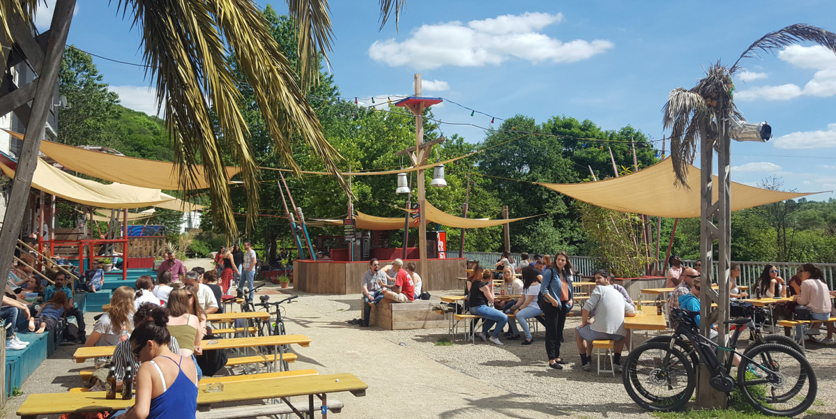 Silo am Osthafen im Sommer 