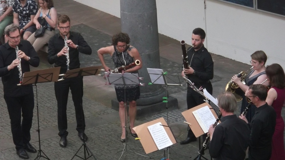 Sieben Musiker des Ensemble Octopus bei der Serenade 2019