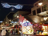 Weihnachtlicher Lichterglanz in der City