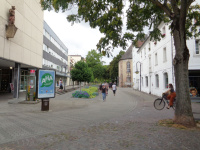 Faßstraße  Beispiel ohne Vekehr, Erweiterung der Fußgängerzone am St. Johanner Markt
