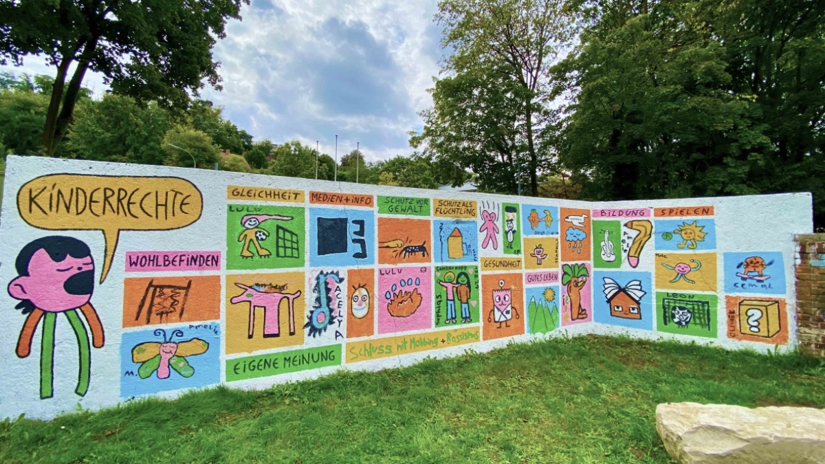 Übergabe der 2. Kinderrechte-Station im Jugendhilfezentrum der Landeshauptstadt