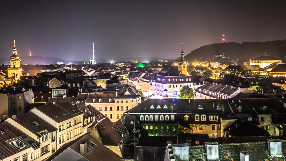 Saarbrückens Panorama bei Nacht