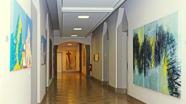 Kunstwerke im Rathaus St. Johann Image