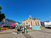 Wochenmarkt auf dem Ludwigsplatz