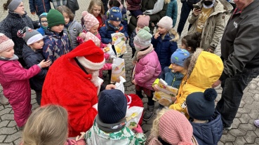 Nikolaus-Abseilaktion am Klinikum Saarbrücken Image