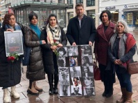 OB Conradt besucht die Kundgebung zum Internationalen Weltfrauentag am 8. März in der Bahnhofstraße. 