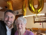 Termine mit Uwe Conradt: Uwe Conradt gratuliert Mathilde Bender zum 100. Geburtstag