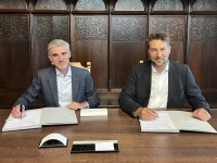Unterzeichnung Kooperationsvereinbarung Frédéric Berner und Uwe Conradt