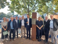 OB Conrad und Beigeordnete Dengel bei der Einweihung der Gouvy Stele in Schafbrücke