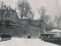 Saarbrücker Schlossmauer mit Schnee, 1952
