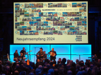 Neujahrsempfang 2024: Blick auf die Bühne mit Saarbruck Libre