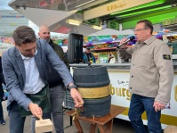 Eröffnung Maikirmes mit Oberbürgermeister Uwe Conradt am 26. April 2024