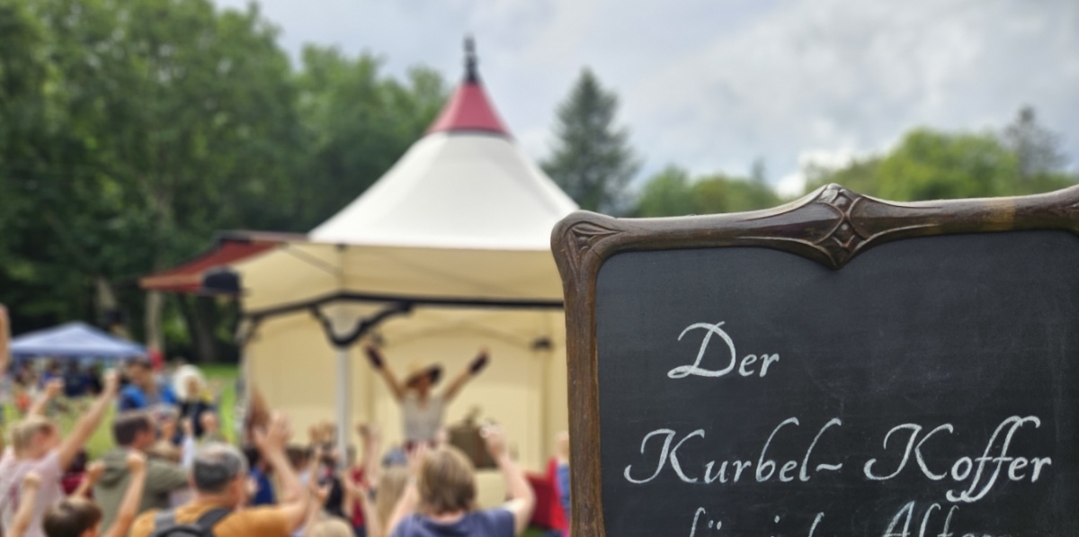 Kinderfest 2023 / Kurbelkoffer/ Oniversum