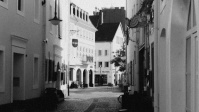 Schwarz-weiß Fotografie einer Ecke der Fröschengasse