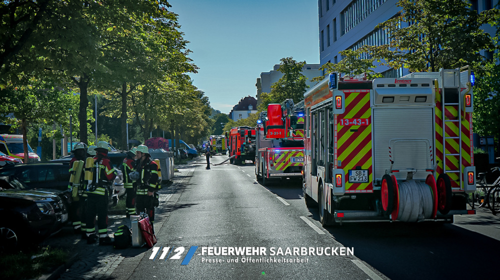 Einsatzbilder - Wohnungsbrand Halbergstraße Einsatzbilder - Wohnungsbrand Halbergstraße