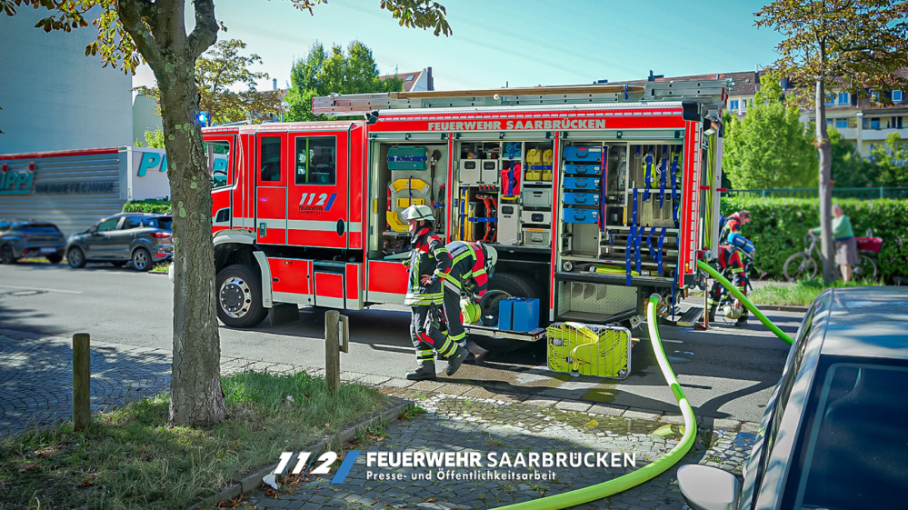 Einsatzbilder - Wohnungsbrand Halbergstraße Einsatzbilder - Wohnungsbrand Halbergstraße