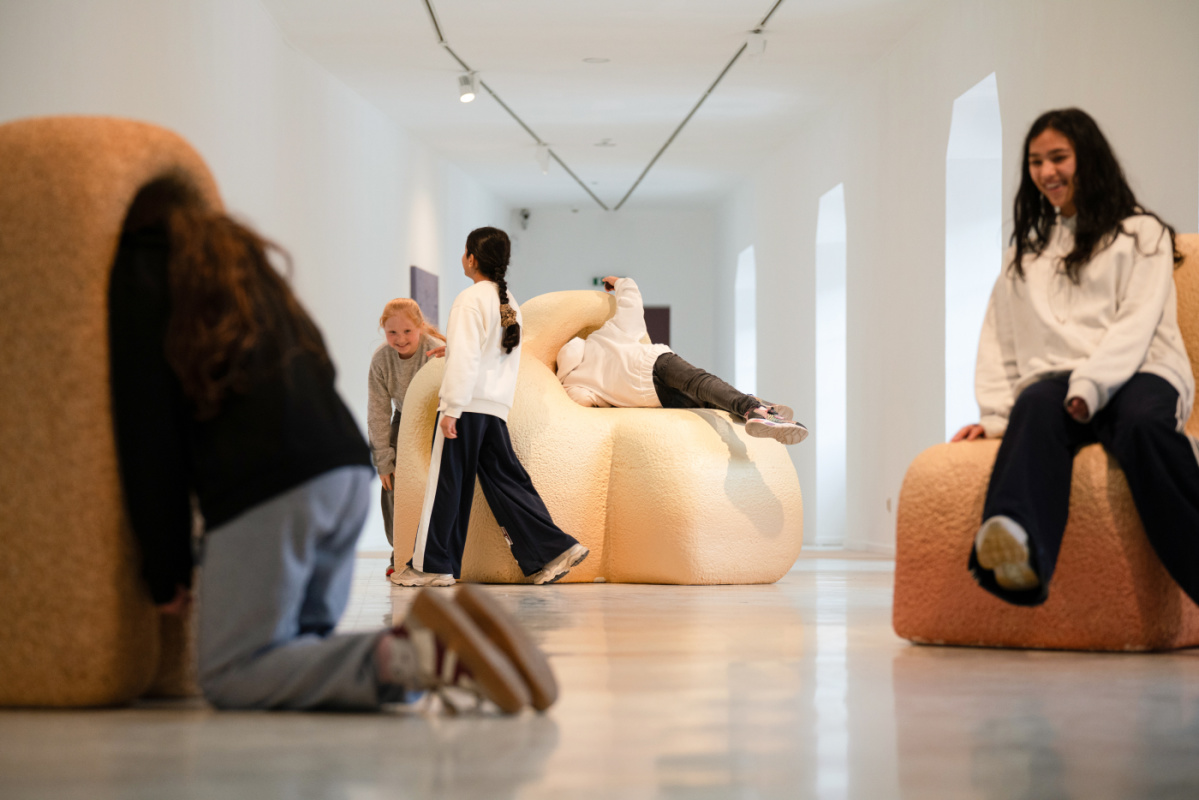 SUMM SUMM SUMM - kuratiert  Kindern und Jugendlichen / Künstler-Duo: BNAG / cRachel Mrosek 