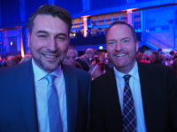 Zwei Männer nebeneinander