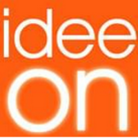 Weißer Schriftzug mit orangefarbenem Hintergrund in einem Quadrat Weißer Schriftzug mit orangefarbenem Hintergrund in einem Quadrat